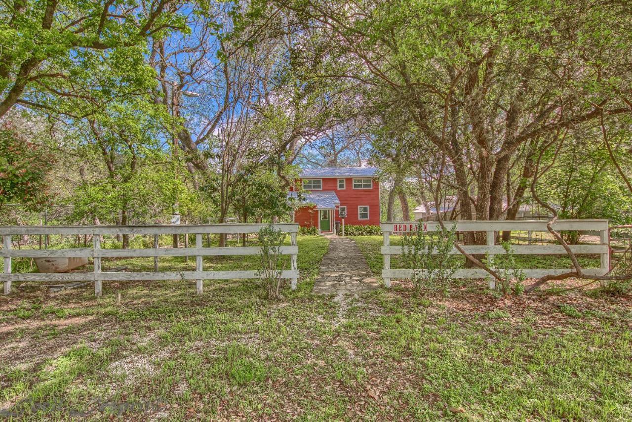 Rr 9122Rb Red Barn Cabin Canyon Lake Exterior photo